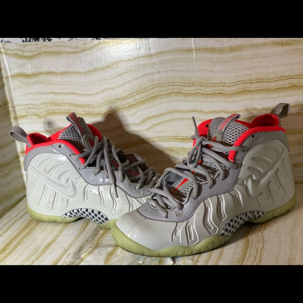 Nike posite